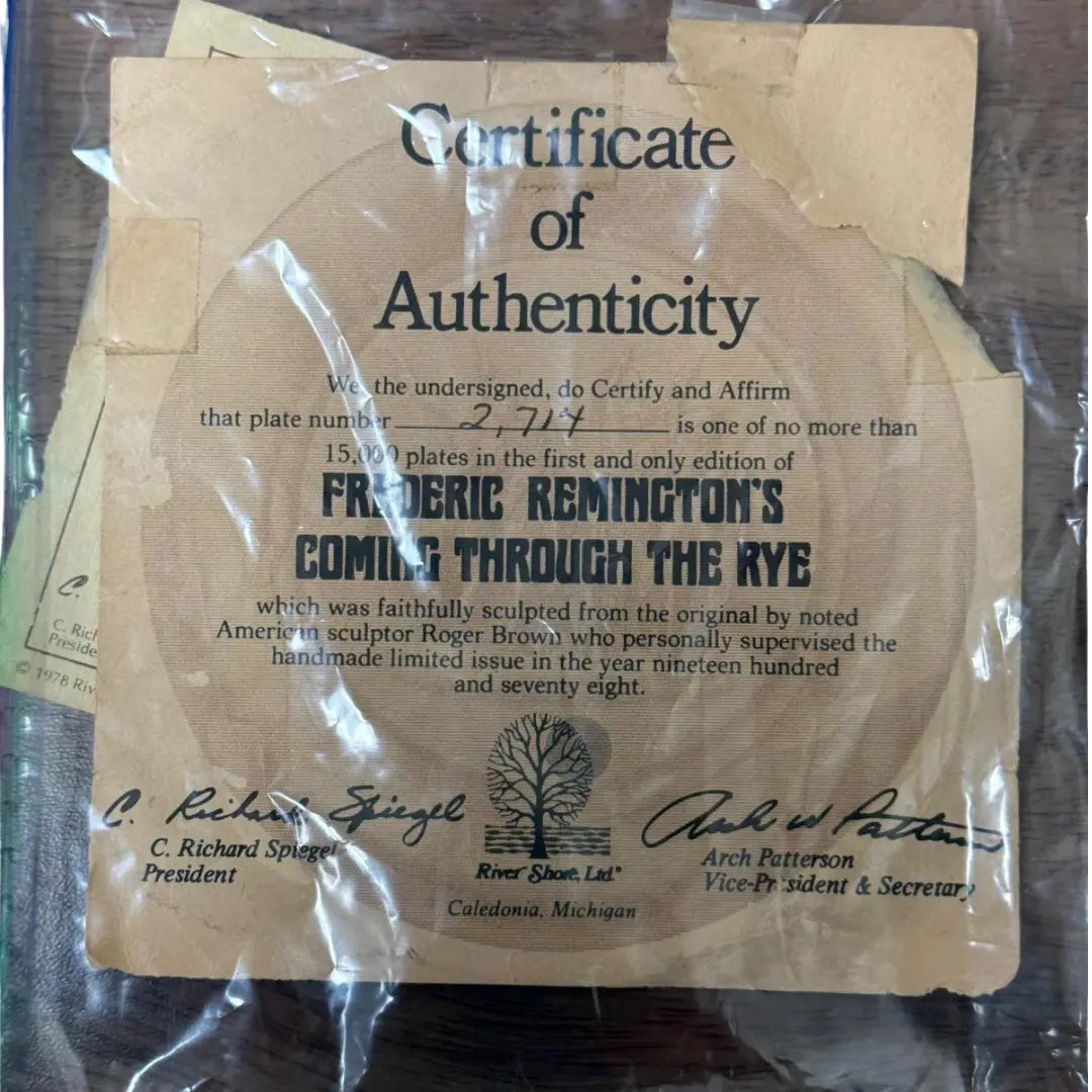 River Shore Ltd. limited edition bronze collector's plate featuring the "Coming through the Rye" sculpture by Frederic Remington. Heritage Pastime