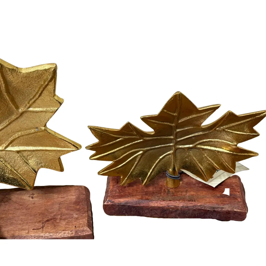 Broyhill Harvest Traditions gold leaf tabletop décor on a wooden base. Heritage Pastime